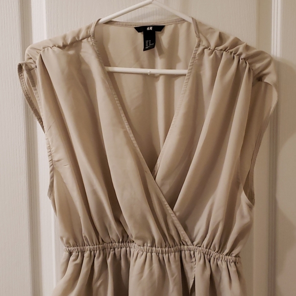 H&M dress - Picture 2 of 2